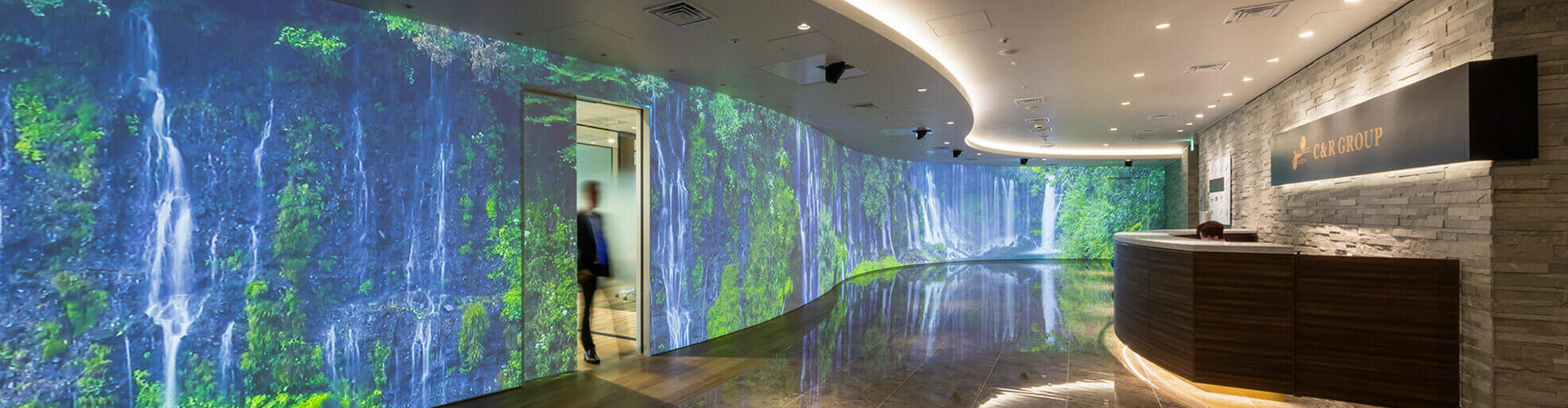 東証プライム上場 C＆Rグループによる安定の福利厚生と社内キャリアステップ