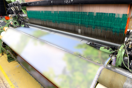 ドイツのドルニエ社のレピア織機が、日本で最も多く稼働する