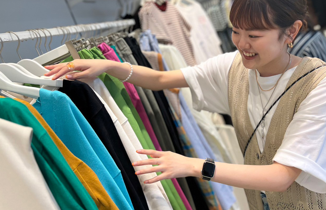 AMERICAN HOLICの販売スタッフ／未経験OK